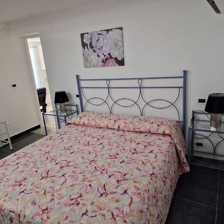La Casa Minou Apartman Genova Kültér fotó